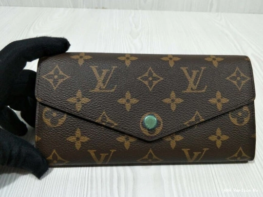 AAA Replica Ru VUITTON LOUIS SARAH WALLET 0711